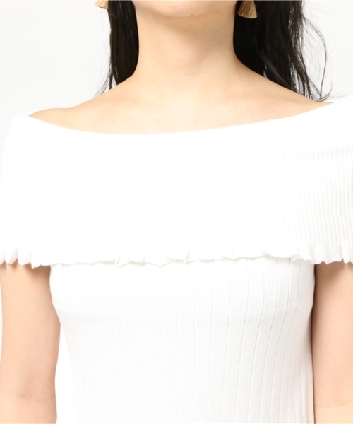 goocy(グースィー)の「綿混オフショルKnitトップ(ニット/セーター・レディース・ブラック/ベビーピンク/ホワイト/ライトグレー・FREE)」の8枚目の写真