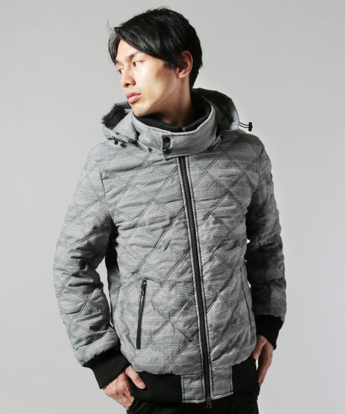 THE CASUAL（カジュアル）の「シンサレート中綿素材 ダイヤキルティング 取り外し可能フード付き ジャケット（ダウンジャケット/コート・メンズ・チャコールグレー/ブラック/ネイビー/ワイン/カーキ/ヘザーグレー/グレー系その他/ブラック系その他・M/L/XL/S）」の5枚目の写真