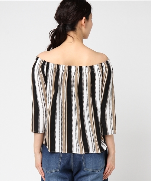 VENCEEXCHANGE（ヴァンスエクスチェンジ）の「エスニックストライプオフショル      （シャツ/ブラウス・レディース・ベージュ/ブルー・MEDIUM）」の5枚目の写真