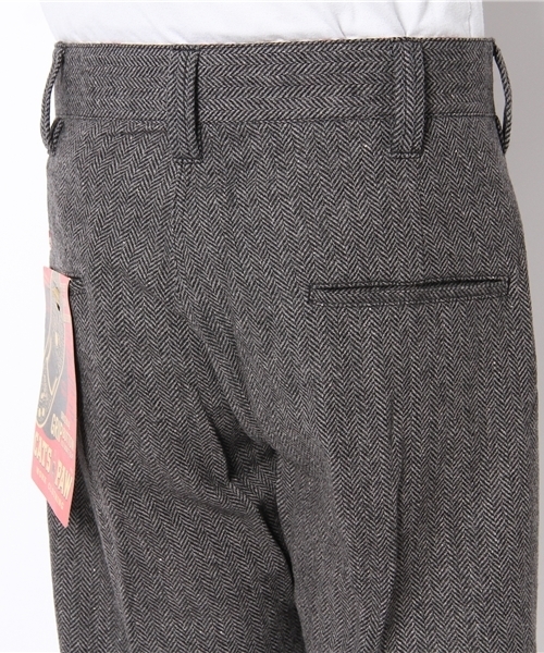 BEAMS（ビームス）の「□CAT'S PAW×BEAMS / 別注 ヘリンボーン クロップドパンツ（スラックス・メンズ・グレー/ダークブラウン・28/30/32/34）」の6枚目の写真