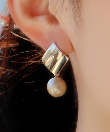 florist | プレーン＆ヘアラインプレートコットンパールピアス/イヤリング(ピアス（両耳用）)