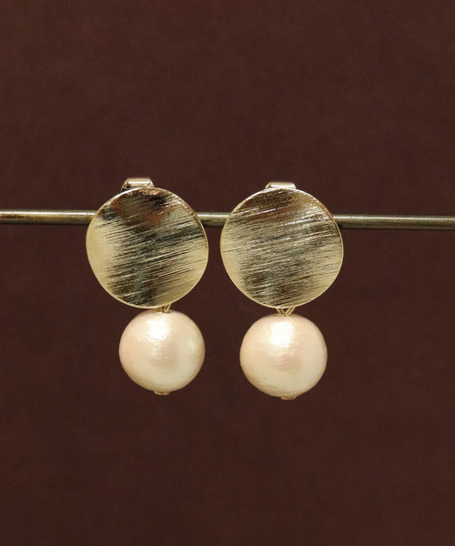 florist（フローリスト）の「プレーン＆ヘアラインプレートコットンパールピアス/イヤリング（ピアス（両耳用）・レディース・その他1/その他2/その他3/その他4/その他8/その他6/その他7/その他5/その他16/その他17/その他18/その他11/その他12/その他13/その他14/その他15・FREE）」の4枚目の写真