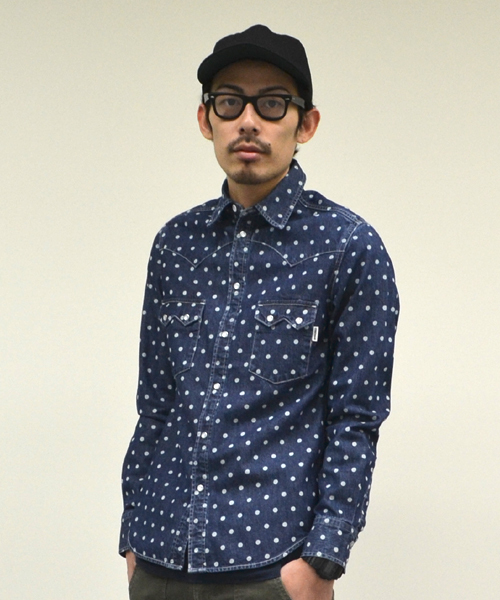 AMERICAN RAG CIE（アメリカンラグシー）の「AMERICAN RAG CIE&Magine COMMONWARE ドットデニムウエスタンシャツ / 107-AMG-1241-604AMG（シャツ/ブラウス・メンズ・ブルー/ネイビー・44/46/48）」の3枚目の写真