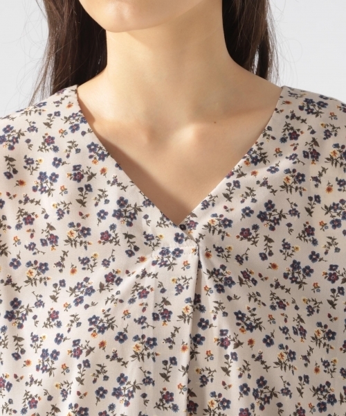 BAYFLOW（ベイフロー）の「BAYFLOW／ソデフレアプリントVネックブラウス 18SS（シャツ/ブラウス・レディース・その他1/その他2/その他4/その他3・MEDIUM/SMALL）」の11枚目の写真