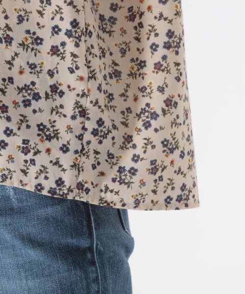 BAYFLOW（ベイフロー）の「BAYFLOW／ソデフレアプリントVネックブラウス 18SS（シャツ/ブラウス・レディース・その他1/その他2/その他4/その他3・MEDIUM/SMALL）」の9枚目の写真