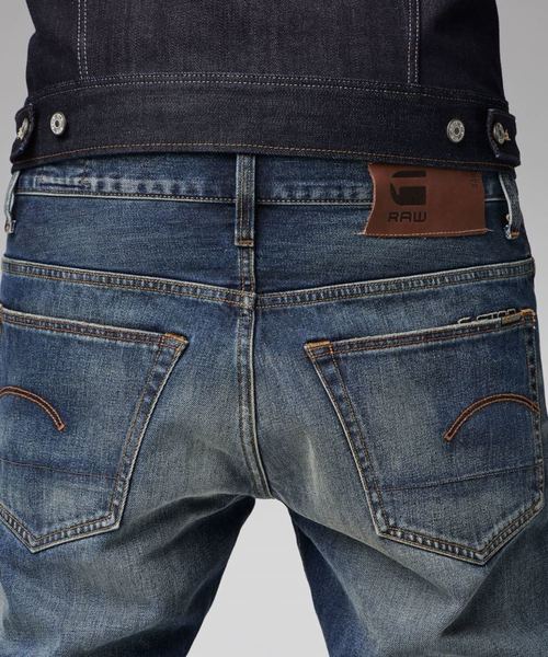 G-STAR（ジースター）の「3301 Straight Jeans（デニムパンツ・メンズ・インディゴブルー・32inch/30inch/28inch/31inch/29inch/33inch/34inch）」の3枚目の写真
