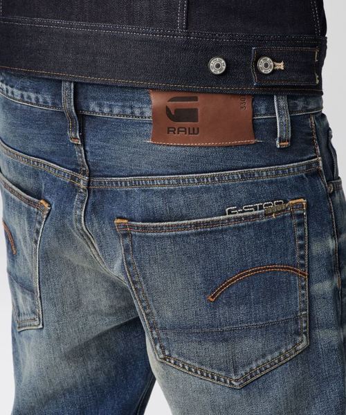 G-STAR（ジースター）の「3301 Straight Jeans（デニムパンツ・メンズ・インディゴブルー・32inch/30inch/28inch/31inch/29inch/33inch/34inch）」の4枚目の写真