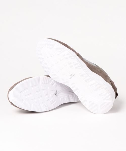 ADAM ET ROPE'（アダムエロペ）の「[cesse] トレーナーシューズ（スニーカー・メンズ・ブラック/ベージュ・40.5/41.5/42.5）」の3枚目の写真