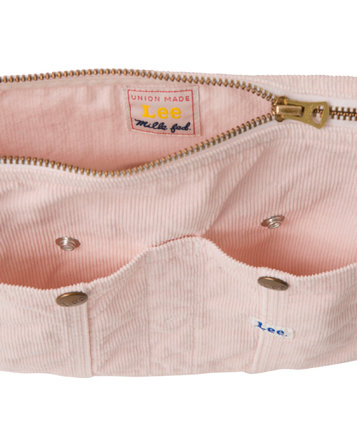 MILKFED.(ミルクフェド)の「【mini10月号掲載】MFD Lee OVERALL POUCH (クラッチバッグ/コーデュロイ)(クラッチバッグ・レディース・ライトピンク・ONE SIZE)」の2枚目の写真