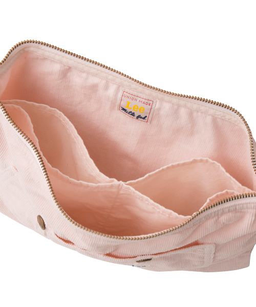 MILKFED.(ミルクフェド)の「【mini10月号掲載】MFD Lee OVERALL POUCH (クラッチバッグ/コーデュロイ)(クラッチバッグ・レディース・ライトピンク・ONE SIZE)」の3枚目の写真