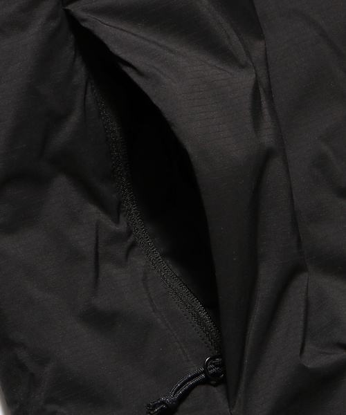 ARC'TERYX（アークテリクス）の「ARC'TERYX/アークテリクス Atom AR Hoody フードブルゾン（ナイロンジャケット・メンズ・ブラック/グレー/オリーブ・S/M/L/XL）」の7枚目の写真