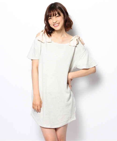 mystic（ミスティック）の「肩リボンワンピース（ワンピース・レディース・ネイビー/グレー/ベージュ・ﾌﾘ-）」の2枚目の写真