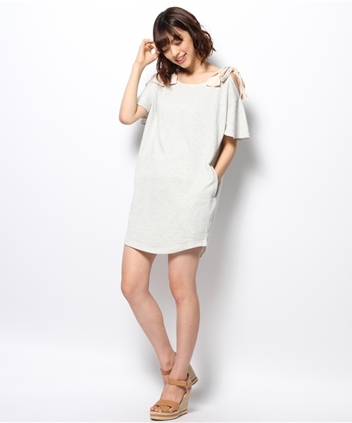 mystic（ミスティック）の「肩リボンワンピース（ワンピース・レディース・ネイビー/グレー/ベージュ・ﾌﾘ-）」の7枚目の写真