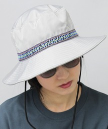 A.M.S.（エーエムエス）の「撥水加工ポリエステル ワイヤー入りロングブリム チロリアンテープ アドベンチャーハット 99.9%UVカットモデル（ハット）」