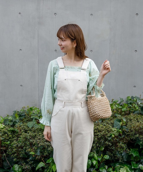 flower(フラワー)の「レディツイルサロペット(サロペット/オーバーオール・レディース・グレー/アイボリー・FREE)」の9枚目の写真