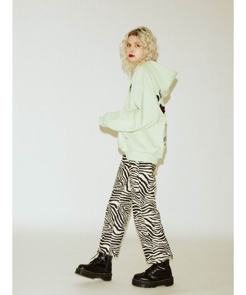 jouetie（ジュエティ）の「センターピンタックストレートパンツ（その他パンツ・レディース・ブラック/ブラウン/ブルー/その他1・MEDIUM）」の7枚目の写真