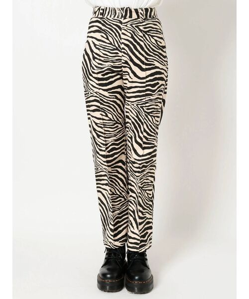 jouetie（ジュエティ）の「センターピンタックストレートパンツ（その他パンツ・レディース・ブラック/ブラウン/ブルー/その他1・MEDIUM）」の22枚目の写真