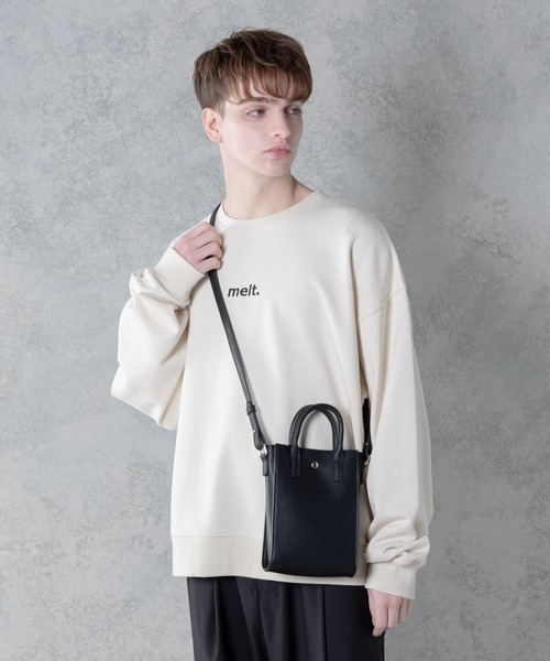 melt.(メルト)の「melt. - コンパクトレザーショルダーバッグ(ショルダーバッグ・メンズ・ホワイト/ブラック・FREE)」の4枚目の写真