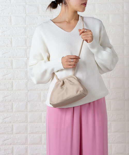 MOHI（モヒ）の「【MOHI/ モヒ】ラビオリショルダーバッグ（ショルダーバッグ・レディース・カーキ/オフホワイト/キャメル・FREE）」の18枚目の写真
