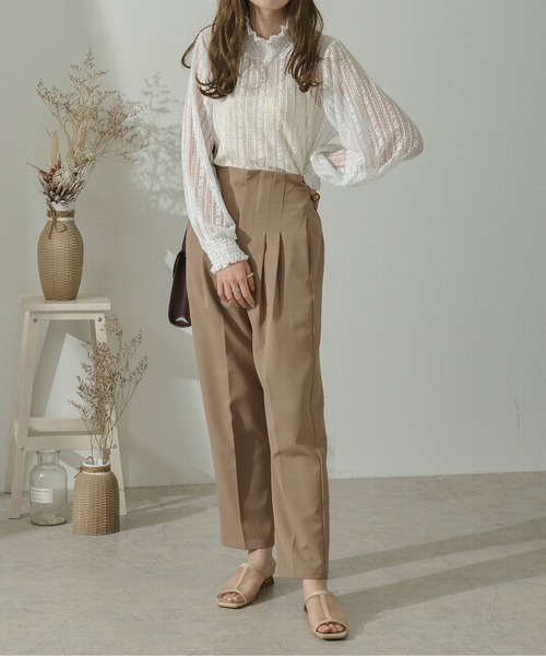 Ambre Neige（アンブルネージュ）の「ハイウエストタックパンツ／【WEB/EC限定商品】（その他パンツ・レディース・ベージュ/グリーン系その他/モカ・FREE）」の6枚目の写真