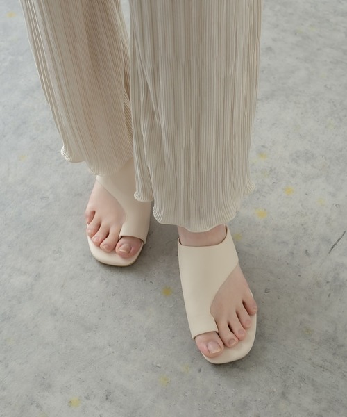 RASVOA（ラスボア）の「【WEB限定】クリアヒールトングサンダル（サンダル・レディース・ブラック/オフホワイト/ホワイト系その他3・M/L）」の12枚目の写真