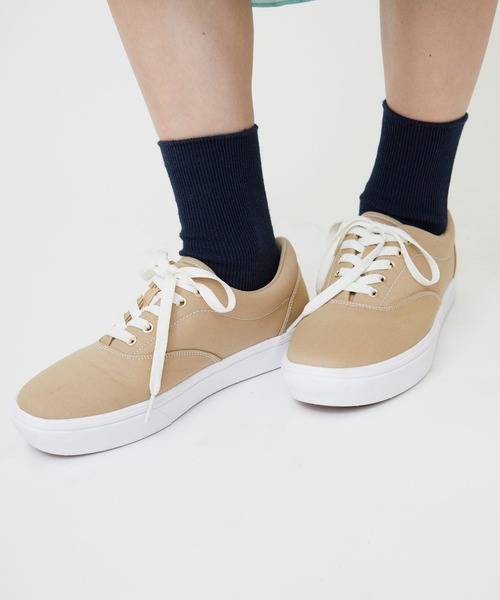 Arnold Palmer（アーノルドパーマー）の「スニーカーシューズ（スニーカー・レディース・ベージュ/ホワイト/ブラック・23.5cm/24.0cm/23.0cm）」の3枚目の写真