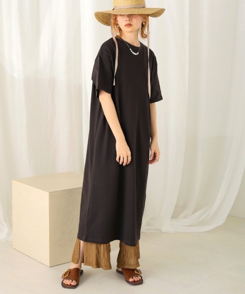 Bab（バブ）の「【WEB限定】USコットンバックスリット半袖カットワンピース（ワンピース・レディース・チャコールグレー/ブラック/パープル/グレー系その他/ブラウン/オフホワイト・FREE）」の3枚目の写真