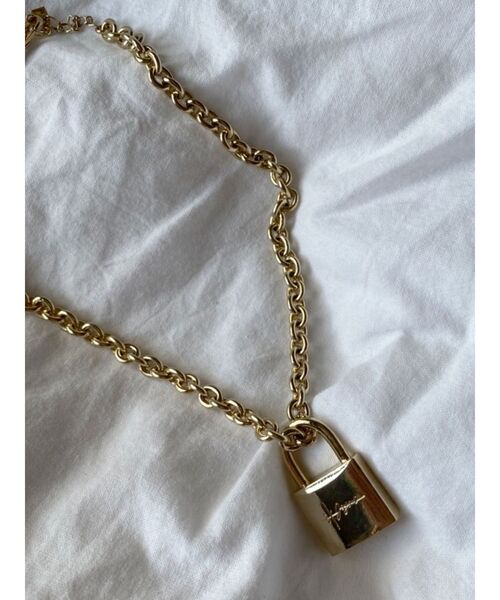 GYDA（ジェイダ）の「JEYSUS PADLOCK ネックレス（ネックレス・レディース・シルバー/ゴールド・FREE）」の7枚目の写真