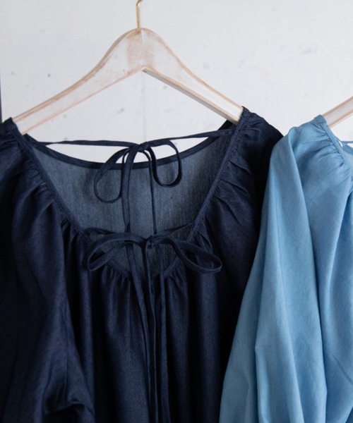 Mysa&Liina（ミーサリーナ）の「バックオープン ゆったりデニムワンピース（ワンピース・レディース・サックスブルー/インディゴブルー・M）」の5枚目の写真