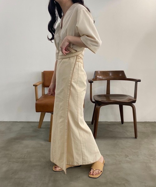 lawgy（ラウジー）の「bicolor wrap skirt（スカート・レディース・アイボリー/ベージュ・FREE）」の4枚目の写真