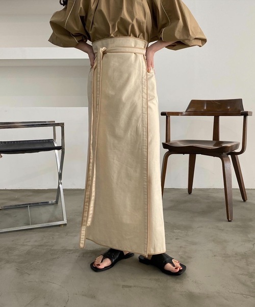 lawgy（ラウジー）の「bicolor wrap skirt（スカート・レディース・アイボリー/ベージュ・FREE）」の18枚目の写真