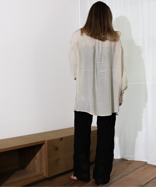 Per sist ence（パーシエンス）の「Per sist ence/パーシエンス　パイピングシャツ（シャツ/ブラウス・レディース・アイボリー/グレイッシュベージュ・FREE）」の14枚目の写真