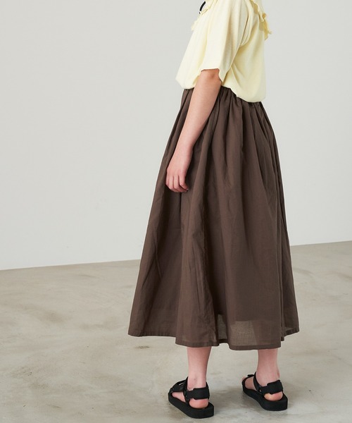 &yam(アンドヤム)の「コットンボイルワッシャーロングスカート(スカート・キッズ・ブラック/グリーン/ブルー/ブラウン/ピンク/ベージュ・130-140cm/120-130cm/150-160cm/110-120cm/140-150cm)」の12枚目の写真