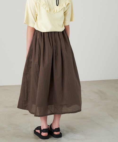 &yam(アンドヤム)の「コットンボイルワッシャーロングスカート(スカート・キッズ・ブラック/グリーン/ブルー/ブラウン/ピンク/ベージュ・130-140cm/120-130cm/150-160cm/110-120cm/140-150cm)」の13枚目の写真