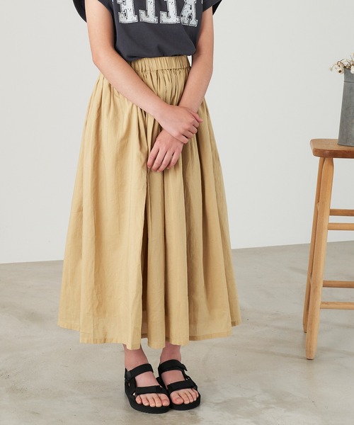 &yam(アンドヤム)の「コットンボイルワッシャーロングスカート(スカート・キッズ・ブラック/グリーン/ブルー/ブラウン/ピンク/ベージュ・130-140cm/120-130cm/150-160cm/110-120cm/140-150cm)」の15枚目の写真