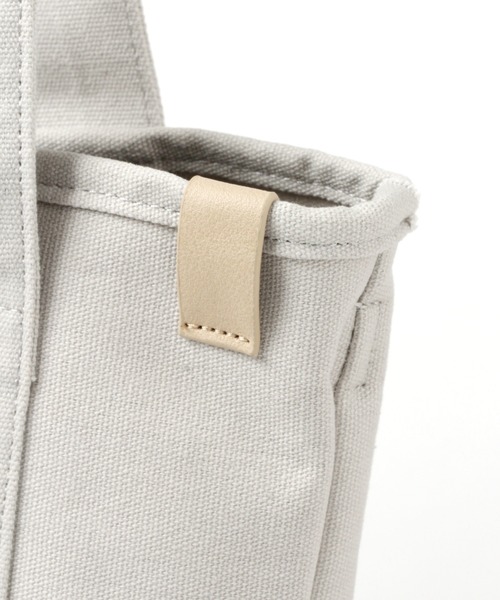 studio CLIP（スタディオクリップ）の「LEEマルチポーチ付きトートバッグ（トートバッグ・レディース・ベージュ/グレー/レッド/ブラック・FREE）」の6枚目の写真