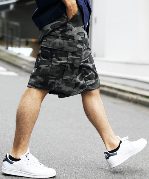 ROTHCO（ロスコ）の「ROTHCO カーゴショート（カーゴパンツ・メンズ・カーキ系1/オレンジ系その他/その他6/その他3/イエロー系その他/スカイブルー系1/その他5/ブラック系その他3/カーキ系2/オリーブ系2/レッド系その他/ウッドランド/その他4/その他2/バイオレット/その他1/ブラック系その他/オリーブ系1/ブラック系その他2/ピンク系その他・LARGE/SMALL/X-LARGE/X-SMALL/MEDIUM）」の2枚目の写真