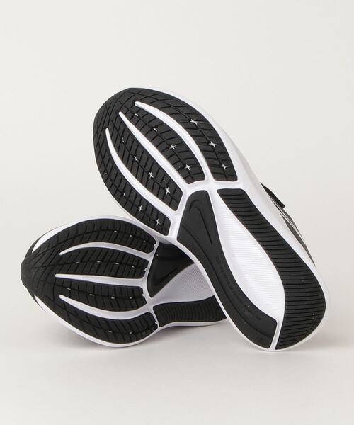 NIKE（ナイキ）の「ナイキ NIKE ナイキ スター ランナー 3 PSV（スニーカー・キッズ・ブラック×グレー・20.0cm/21.5cm/21.0cm/18.0cm/22.0cm/17.0cm/19.0cm）」の3枚目の写真