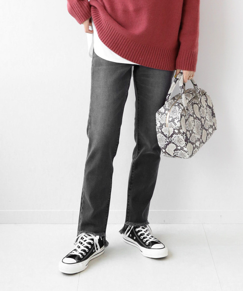 JOURNAL STANDARD relume（ジャーナルスタンダード　レリューム）の「《追加3》ASYMMETRY HEMデニム◆（デニムパンツ・レディース・ブラック/ネイビー/ブルー・36/38/40）」の2枚目の写真