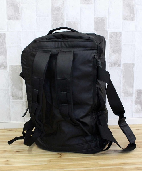 THE NORTH FACE（ザノースフェイス）の「ベースキャンプボイジャーダッフルドラムバッグ BASE CAMP VOYAGER DUFFEL 42L（ドラムバッグ・メンズ・ブラック/ブラック系その他・F）」の22枚目の写真