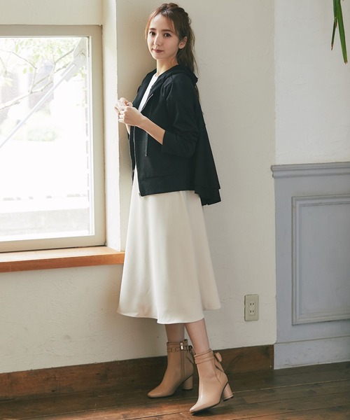 tocco closet（トッコ　クローゼット）の「バックフリル裏毛パーカー（パーカー・レディース・ブラック/グレー・M）」の3枚目の写真
