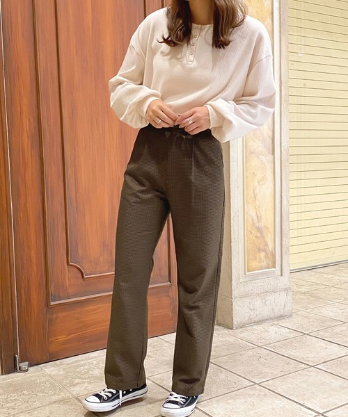 apres jour（アプレジュール）の「チェックストレートパンツ【ZOZOTOWN限定アイテム】（その他パンツ・レディース・ブラウン系その他/ベージュ・MEDIUM/SMALL/X-LARGE）」の13枚目の写真
