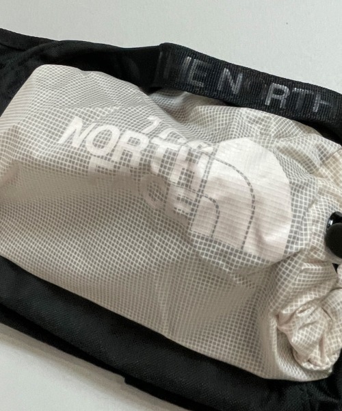 THE NORTH FACE（ザノースフェイス）の「THE NORTH FACE-BOZER HIP PACK III - L/ザ・ノース・フェイス ボザー ヒップ パック スリー ボディバック（ボディバッグ/ウエストポーチ・メンズ・ブラック/ホワイト・FREE）」の9枚目の写真