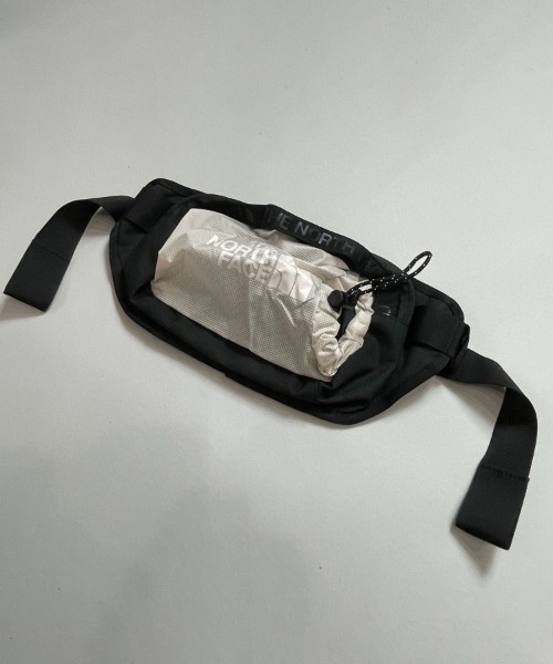 THE NORTH FACE（ザノースフェイス）の「THE NORTH FACE-BOZER HIP PACK III - L/ザ・ノース・フェイス ボザー ヒップ パック スリー ボディバック（ボディバッグ/ウエストポーチ・メンズ・ブラック/ホワイト・FREE）」の10枚目の写真