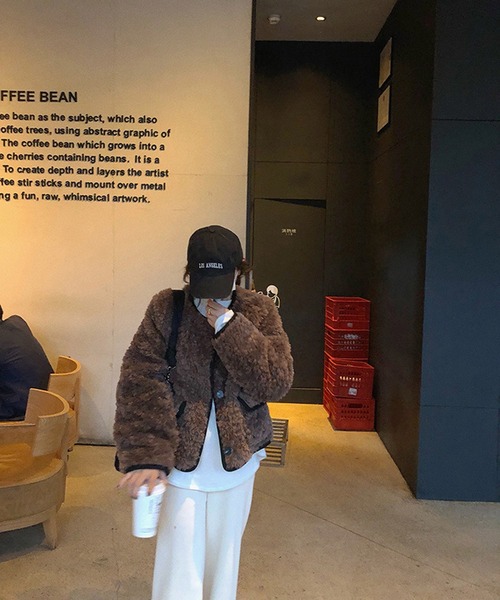 HALEY PESCA（ヘーリーペスカ）の「HALEY PESCA/ノーカラー ボアジャケット（ノーカラージャケット・レディース・ホワイト/ブラウン・FREE）」の6枚目の写真