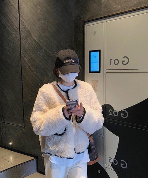 HALEY PESCA（ヘーリーペスカ）の「HALEY PESCA/ノーカラー ボアジャケット（ノーカラージャケット・レディース・ホワイト/ブラウン・FREE）」の5枚目の写真