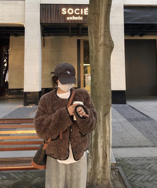 HALEY PESCA（ヘーリーペスカ）の「HALEY PESCA/ノーカラー ボアジャケット（ノーカラージャケット・レディース・ホワイト/ブラウン・FREE）」の15枚目の写真