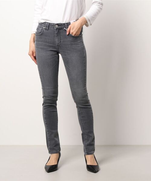 SOMETHING（サムシング）の「【SOMETHING】「ANN」スキニーデニムパンツ（デニムパンツ・レディース・グレー・26inch/29inch/25inch/30inch/27inch/28inch）」の6枚目の写真