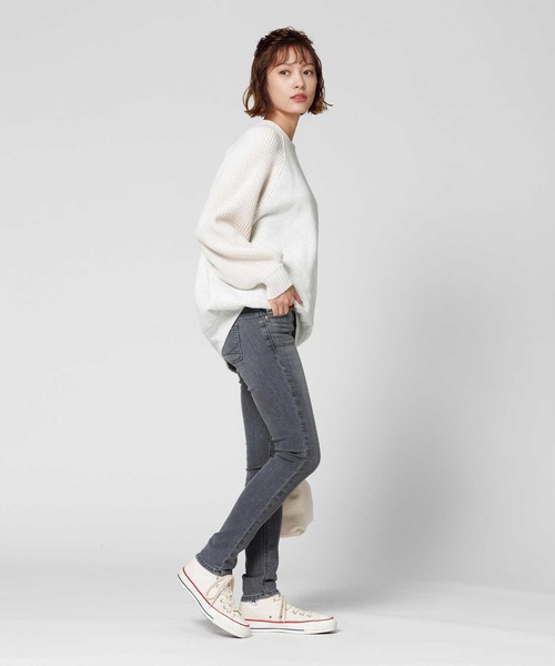 SOMETHING（サムシング）の「【SOMETHING】「ANN」スキニーデニムパンツ（デニムパンツ・レディース・グレー・26inch/29inch/25inch/30inch/27inch/28inch）」の19枚目の写真