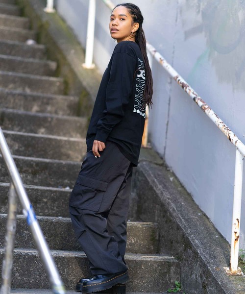 X-girl（エックスガール）の「JELLY LOGO L/S TEE/ミルズロゴ　ロンT/ロングティーシャツ（Tシャツ/カットソー・レディース・ホワイト/ブラック/イエロー・S/M/L/XL）」の12枚目の写真